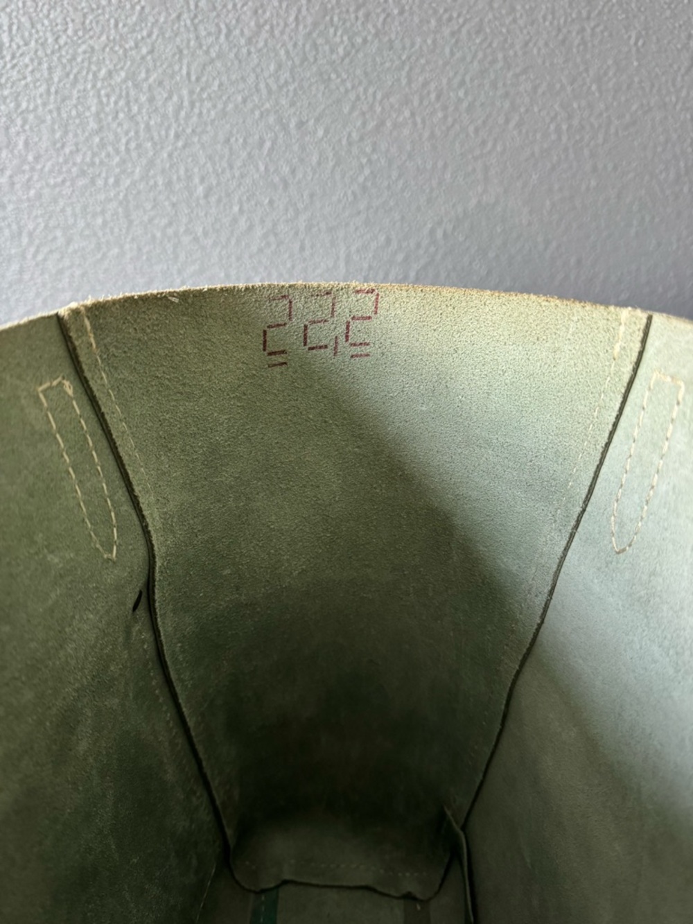 Portland Leather Large Cucumber Juliette Tote - Picture 5 of 9